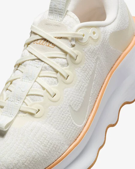 Wmns Nike Motiva