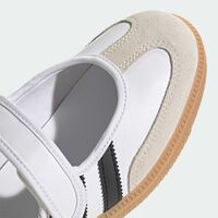 Fichamos las Adidas Samba que nadie vio venir pero que están aquí para quedarse, y no te vas a sacar esta primavera