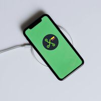 ¿Qué es Qi charging? ¿Cómo funciona el estándar de carga inalámbrica más usado del mundo?