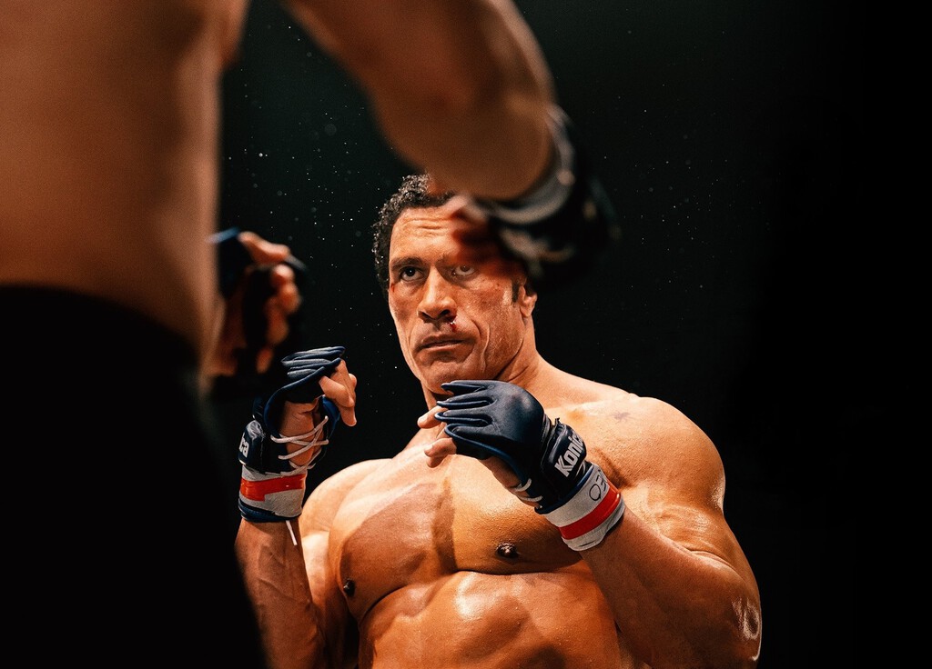 'The Smashing Machine' tiene la mejor interpretación de Dwayne Johnson, pero acaba siendo un biopic demasiado convencional 