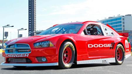 Dodge no descarta volver a la NASCAR en 2014