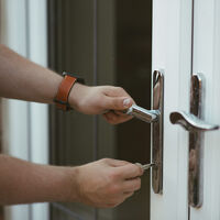 Hacienda reclama cambios legislativos para poder entrar en empresas y domicilios sin previo aviso