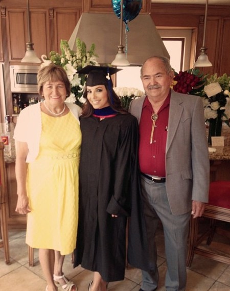 Eva longoria graduacion