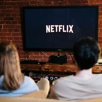 El Corte Inglés quiere que le compres una tele y está dispuesto rebajarlas más de un 50% antes de que Amazon empiece con sus ofertas