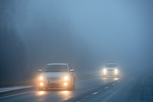 Cada vez menos autos tienen faros de niebla, ¿es cierto que ya no los necesitan?