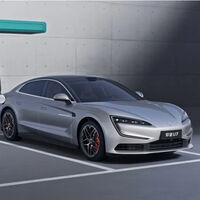 Los nuevos autos eléctricos de BYD recargan 500 km en 5 minutos. BMW dice que no es buena idea y da sus razones