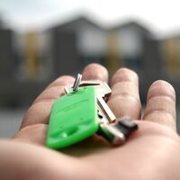 En España hay tres mercados diferentes de vivienda: uno cae pero los otros dos están subiendo y mucho de precio