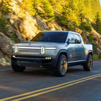 El duelo Tesla-Rivian, más cerca: la pick-up eléctrica Rivian R1T se fabricará desde diciembre y será más asequible de lo previsto