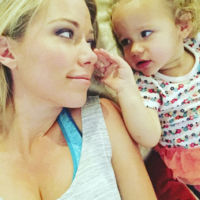 Una ex-conejita Playboy publica una foto de su cuerpo tras dos embarazos 