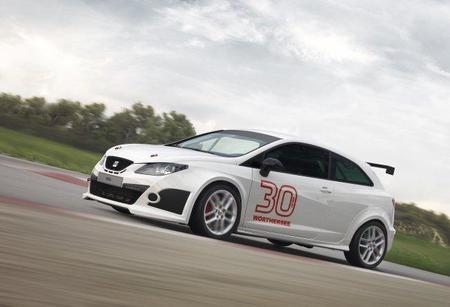 Seat presenta el nuevo Ibiza SC Trofeo