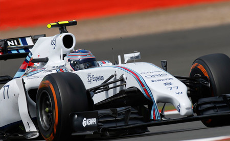Valtteri Bottas realiza una remontada espectacular y vuelve a subirse al podio