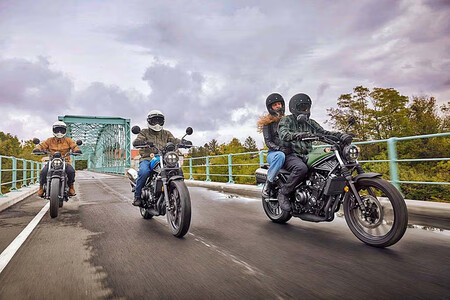 Por Cientoc2por Cientobfuna Motocicleta Puede Circular Por El Arcen
