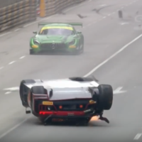 Video: De esas veces, cuando ganas una carrera con el auto volcado