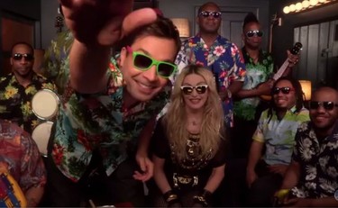 Jimmy Fallon lo peta, y así nos lo demuestra junto a Madonna