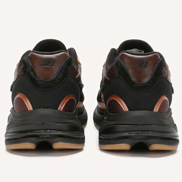 New Balance lleva la mitología a la calle con unas zapatillas que harán de una leyenda tu mejor look de otoño 
