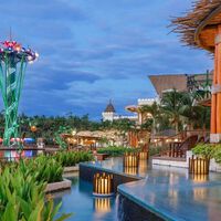 Si pensabas que los parques de atracciones no eran lo suficientemente caros, ahora los están haciendo específicamente para ricos