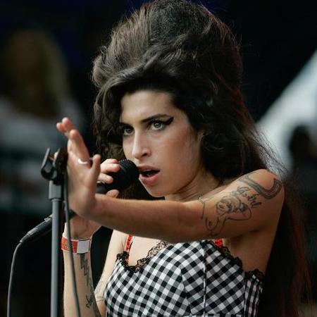 Amy Winehouse detenida... otra vez