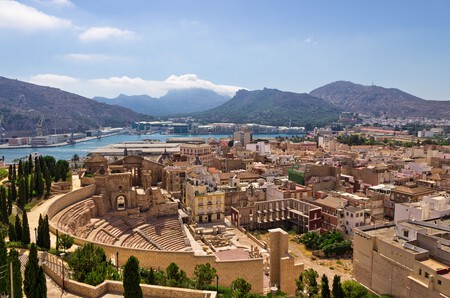 Escapadas Turismo Espana Otono Septiembre Playa Calor Mediterraneo Pueblo Pesquero