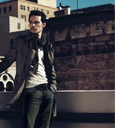 Y Marc Anthony ya encontró a otra muchachita