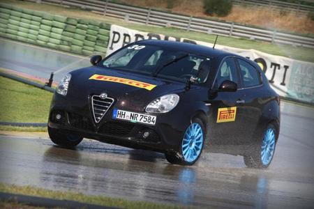Pirelli Cinturato P7 Blue, presentación y prueba en Valencia