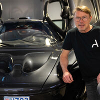 Mika Häkkinen vende su McLaren P1: tendrás que pagar un pastizal, pero irá a tu casa para enseñarte a conducirlo