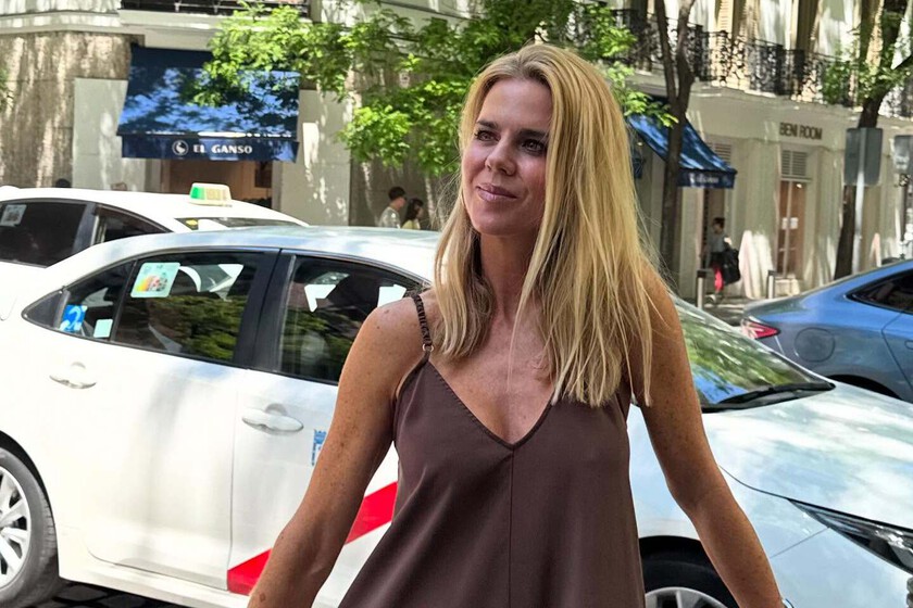 Parfois tiene un nuevo vestido que viene dispuesto a arrasar: es en color marrón, fresquito y muy elegante