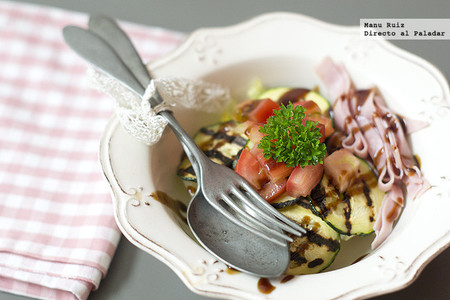 Ensalada templada de calabacín y jamón dulce. Receta