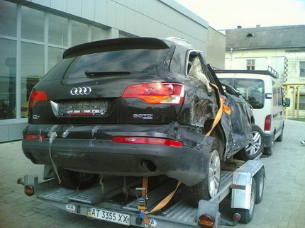 Audi Q7 siniestro total