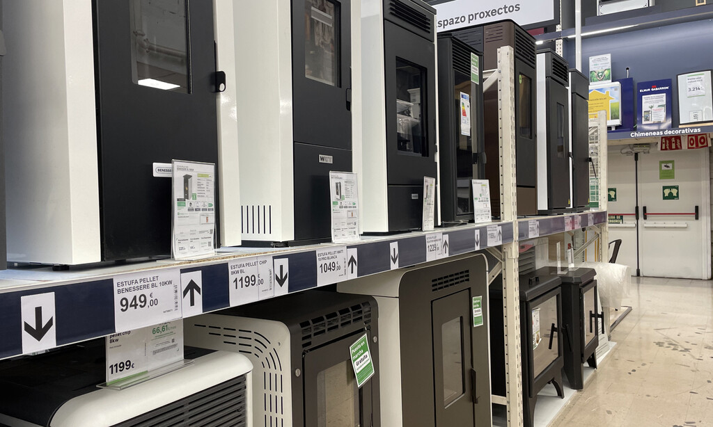 Cuesta 599 euros en el Black Friday adelantado de Leroy Merlin y es una estufa de pellets ideal para el invierno 