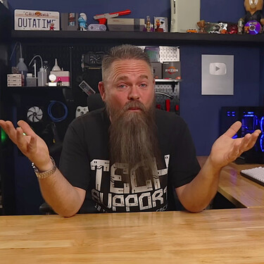 Creyó que YouTube estaba borrando sus vídeos por orden de Microsoft, pero al final consiguió recuperarlos aunque sin saber cómo