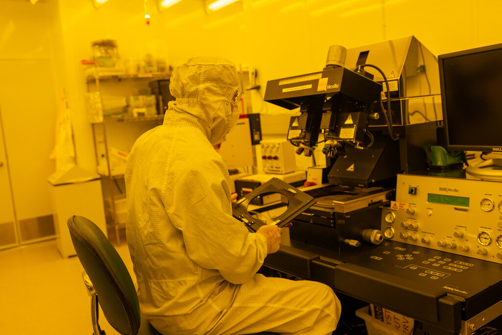 Cuando eres OpenAI y no puedes comprar suficientes GPU, la solución es obvia: fabricar las tuyas