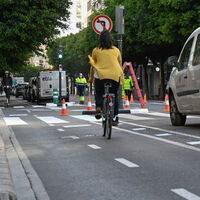 Las bicicletas circularán por el centro del carril si prospera la reforma de la Ley de Tráfico que propone la DGT