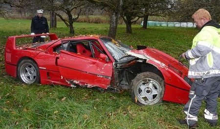 Dolorpasión™: Ferrari F40 accidentado en Alemania