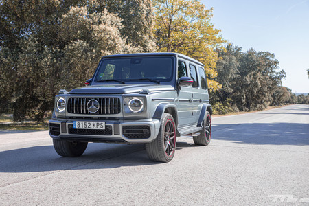 Mercedes-AMG G63 frontal lateral