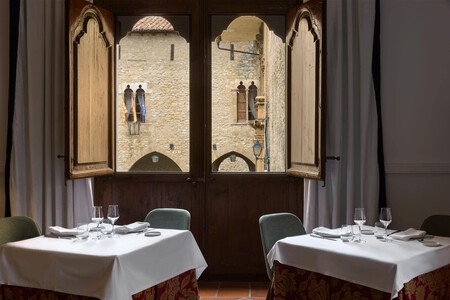 Sala Del Restaurante Torre De Los Nublos