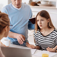 Por qué tu adolescente y tú habláis idiomas diferentes: 11 claves para entenderle y acercaros 