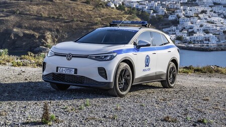 El Volkswagen ID.4 se presenta como la primer patrulla totalmente eléctrica en Grecia