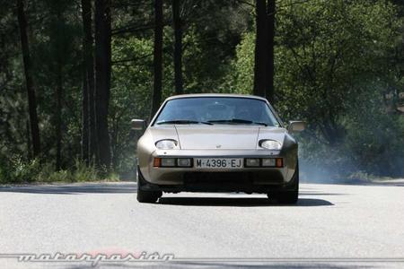 Porsche 928
