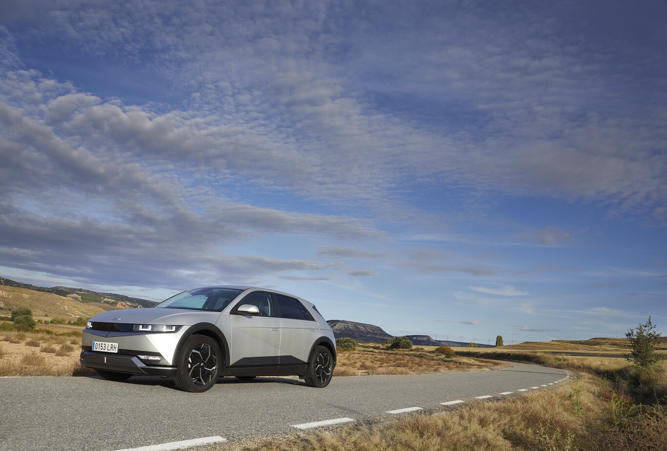 Probamos el Hyundai IONIQ 5, un coche eléctrico de diseño rompedor con hasta 481 km de autonomía