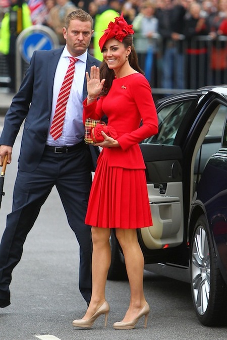 Kate Middleton, querida, un vestido más discretito no nos hubiese venido nada mal...