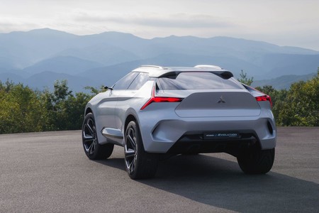 Mitsubishi E Evolution Concept 2018 26