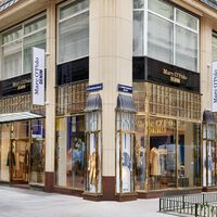 La camisa azul perfecta para la oficina porque va tan bien con faldas como con pantalones, rebajada en Marc O'Polo