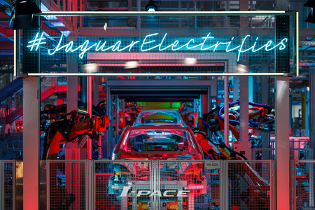 Jaguar I-PACE factory
