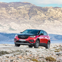 Ya se conocen los precios del Opel Grandland X Hybrid4 en Francia: 47.750 euros para este SUV híbrido enchufable