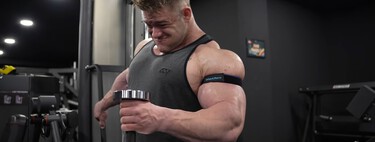 El nuevo método de entrenamiento (mal utilizado) del culturista Joan Pradells para ganar masa muscular en los brazos