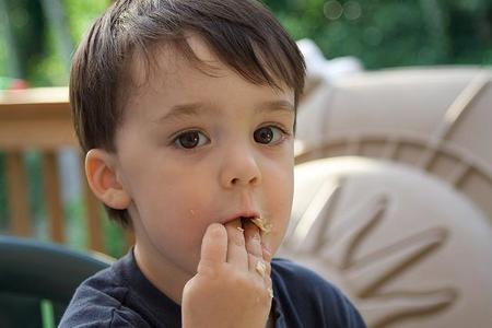 Los nutrientes en la alimentación infantil: hidratos de carbono, proteínas, vitaminas y minerales