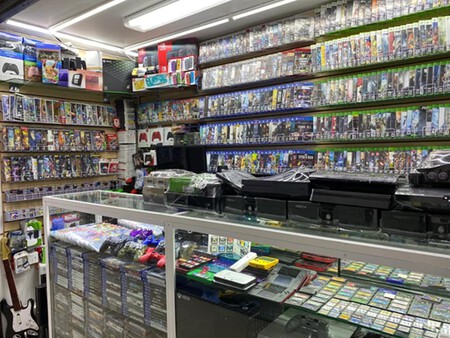 En Los Noventa Conseguir Consolas Y Videojuegos En Mexico No Era Tarea Facil El Punto De Encuentro Para Los Gamers Se Volvio Plaza Meave