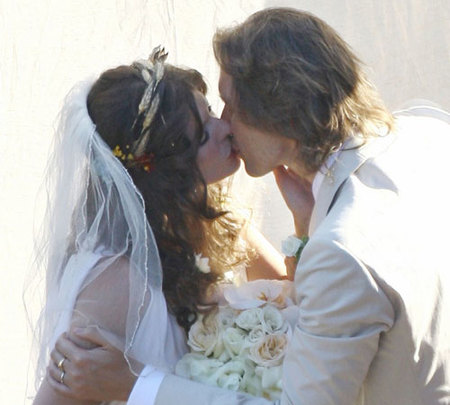 Milla Jovovich se ha casado