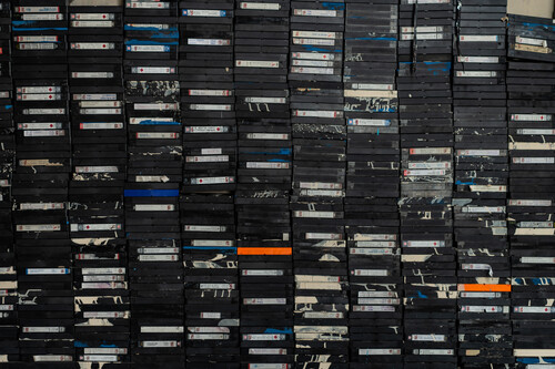 Pilha de fitas VHS. Créditos:Koron/GettyImages