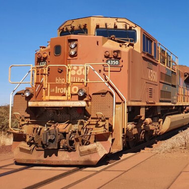 Mide más de 7 km de largo y tiene 682 vagones: el tren más largo de la historia es una maravilla de la ingeniería